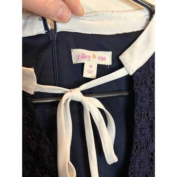 Riley & Rae Dress Medium Navy Lace with White Collar Cottagecore Preppy - Picture 5 of 8